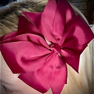 Red hair bow